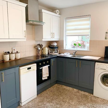 בלסינגטון Three-Bedroom Home In Tulfarris Village, Wicklow מראה חיצוני תמונה