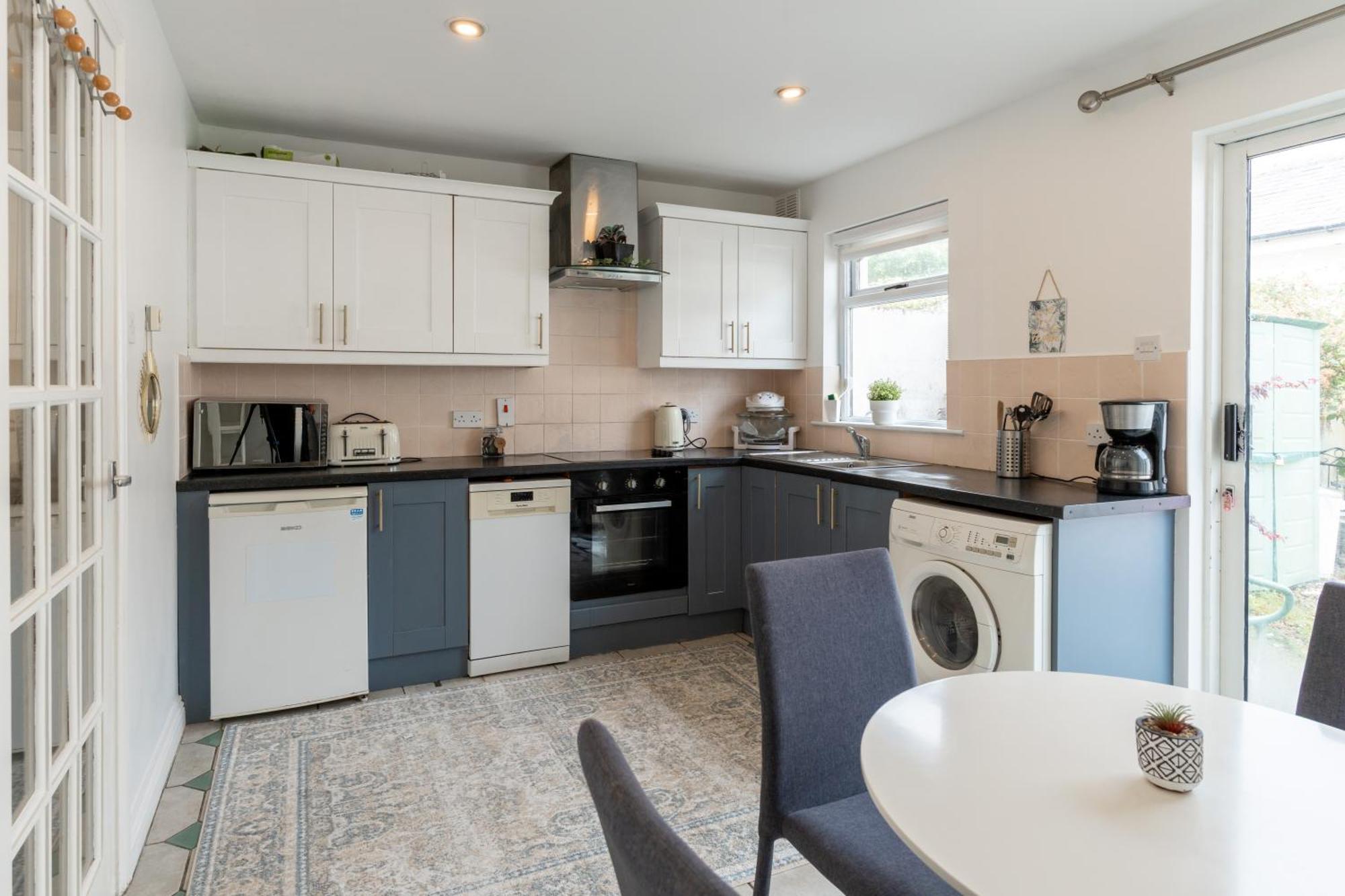 בלסינגטון Three-Bedroom Home In Tulfarris Village, Wicklow מראה חיצוני תמונה